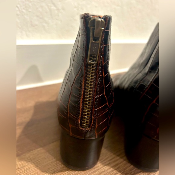 Anthropologie Seychelles Floodplain Booties Brown Ankle Boots Crocodile Size 7 - Picture 6 of 13